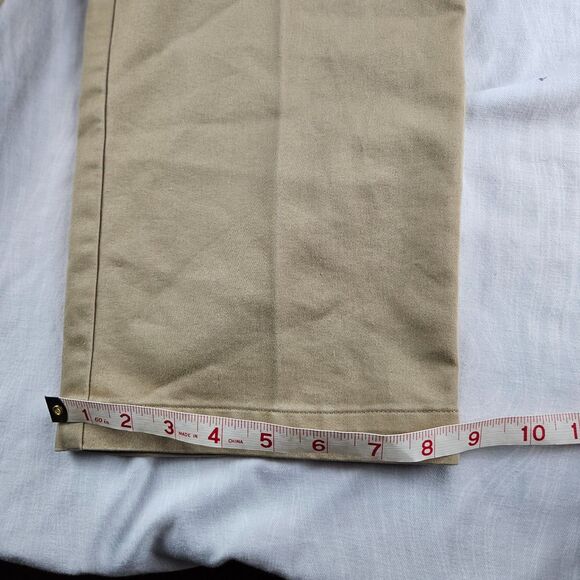 DOCKERS Khaki Beige Capris Women's Size 4 Ideal Fit - Picture 5 of 7
